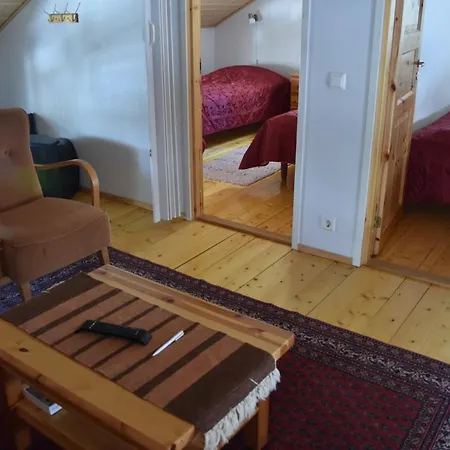 Maennikkoelaen Pirtti